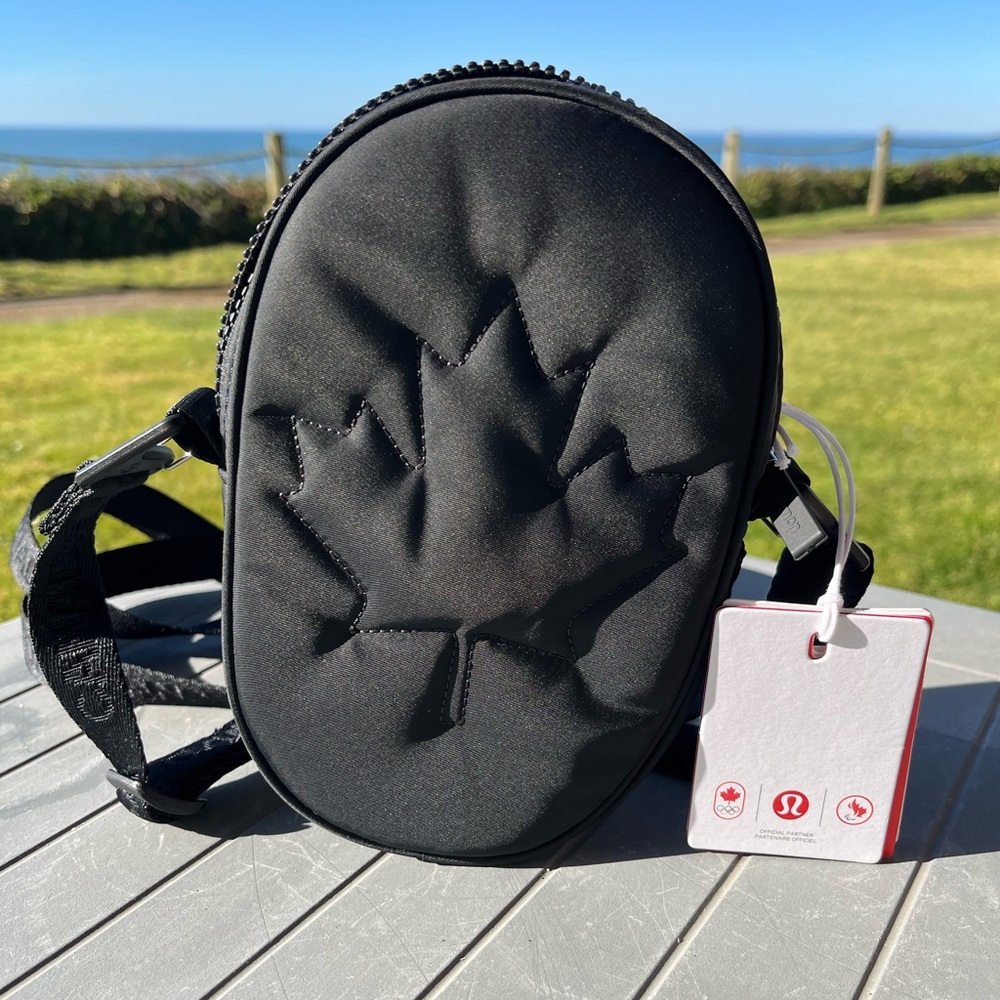 🇨🇦 Team Canada Lululemon Limited Edition